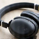 Wireless noise-cancelling headphones